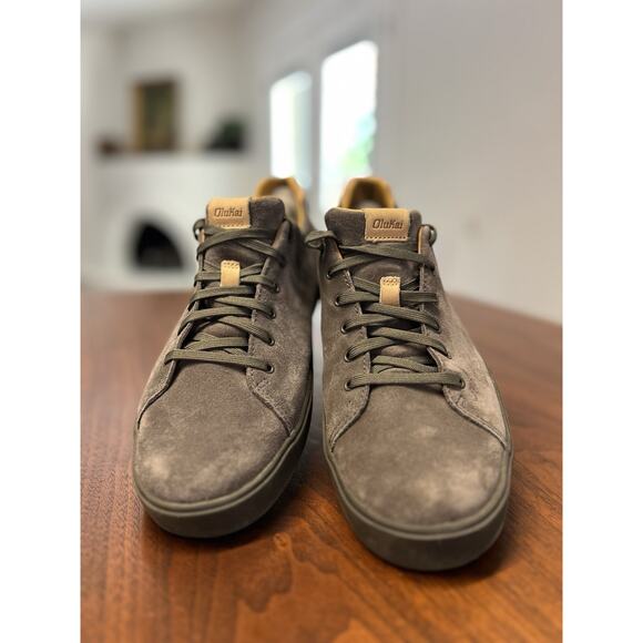 OluKai Lae\'ahi Lī \'Ili Casual Sneakers Grey Suede Collapsible Heel Size 10 main image 5